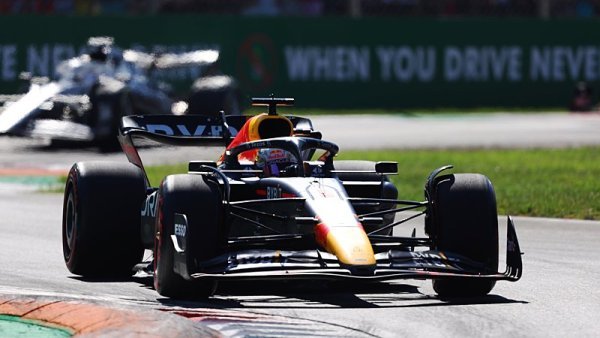 I v Monze slaví Verstappen, Ferrari znovu přetaktizovalo snahu o vítězství