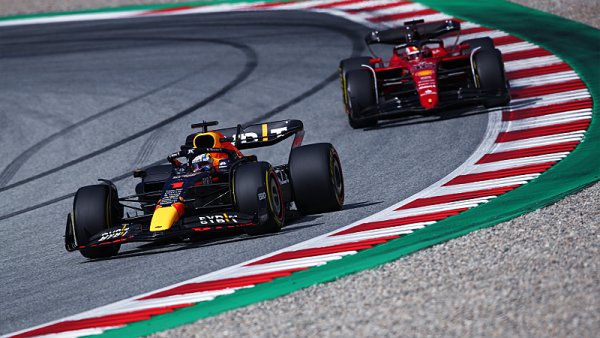 Verstappen uhájil pole position