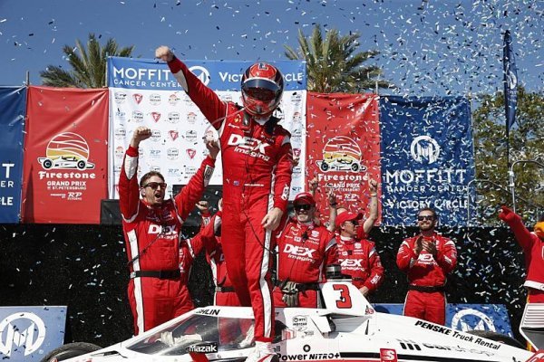 McLaughlin se dočkal premiérového vítězství v IndyCar