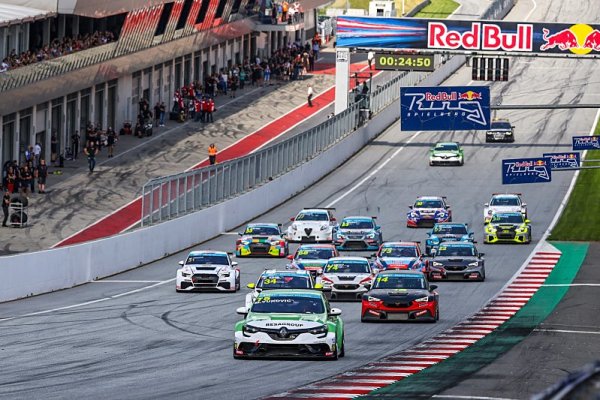 TCR Eastern Europe poznalo na Red Bull Ringu dva nové vítěze