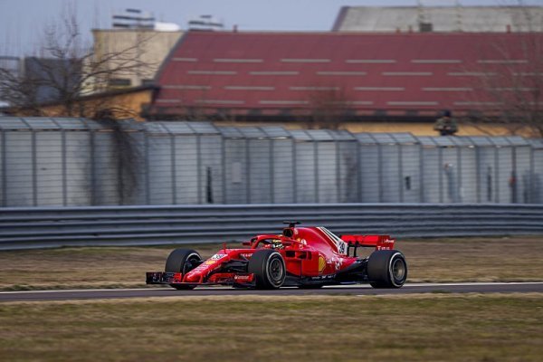 Test Ferrari v plném proudu