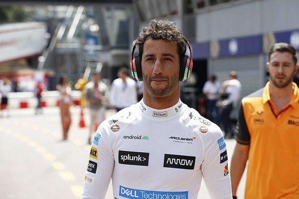 McLaren prý už informoval Ricciarda