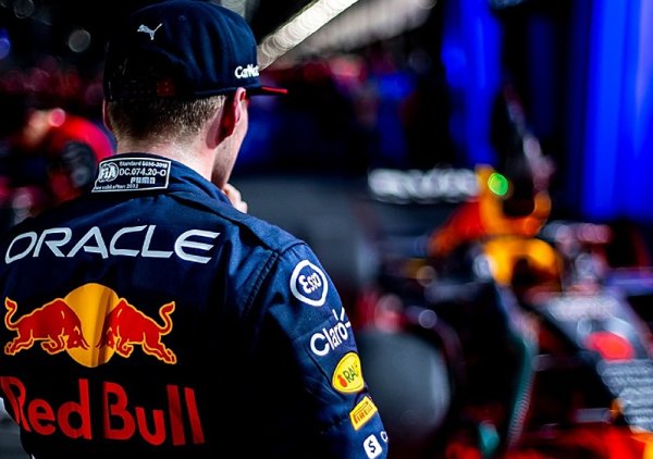 Verstappen se prostě soustředí na závodění