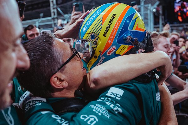 Alonso po čtyřicítce: Lepší než Schumacher, daleko za Fangiem
