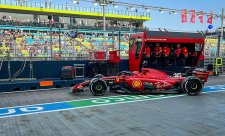 Denní světlo svědčilo Ferrari