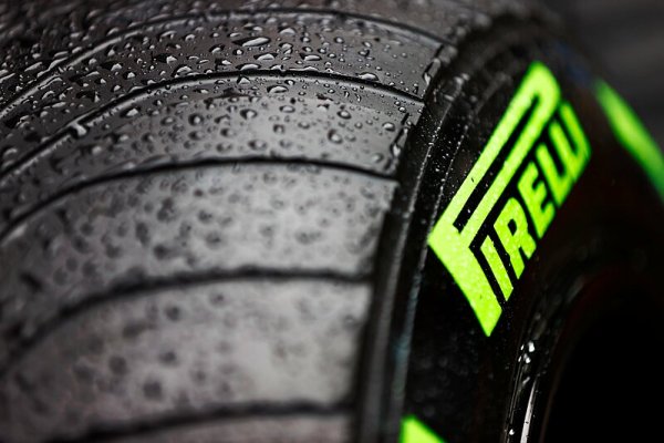 Pirelli vyhrálo boj o 18palcová kola