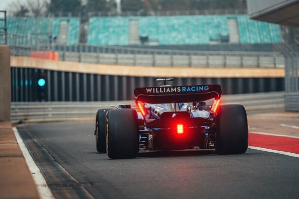 Williams uvažuje o změně dodavatele motorů