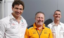 McLaren zůstává s Mercedesem