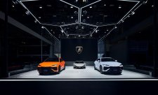 Lamborghini vydělává více než loni