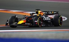 Verstappen na nejvyšším stupni, Norris v úzkých, Čou na bodech