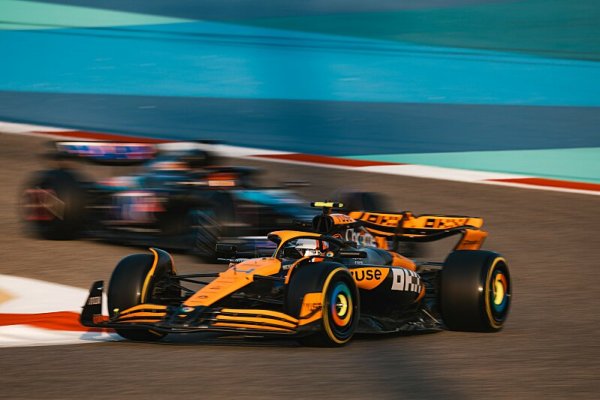 Nesuďte McLaren v Bahrajnu