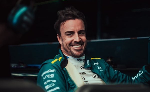Alonso zůstává u Aston Martinu