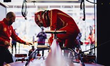 Leclerc a Bottas mění inženýry