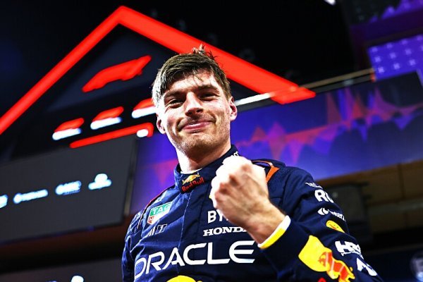 Verstappen po sólu svým 55. triumfem zahájil novou sezonu F1