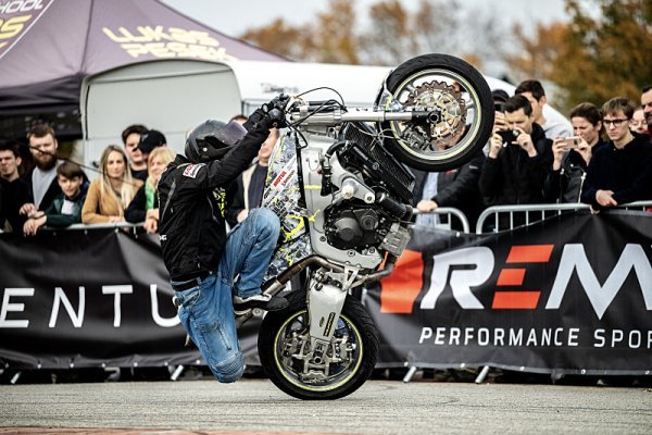 Opět podívaná plná adrenalinu