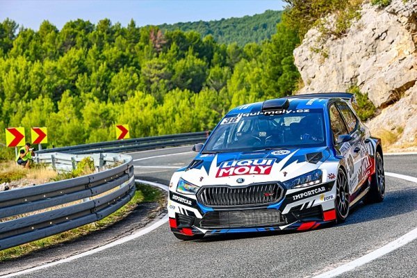 Rallyeový speciál pro evropské kopce