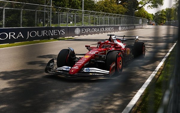 Havárie Leclerca, špinavý asfalt Havárie Leclerca, špinavý asfalt