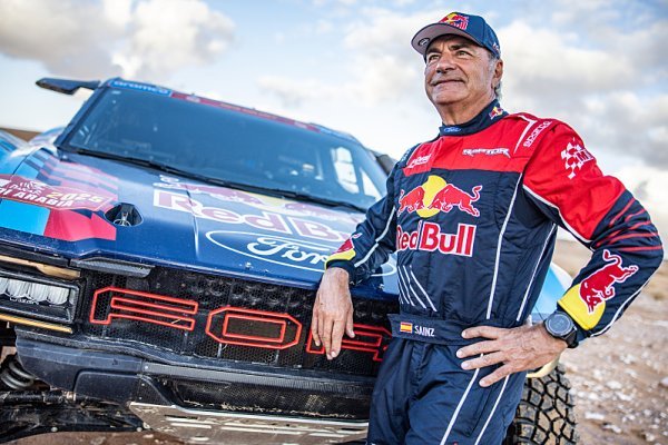 Carlos Sainz starší vzdal kandidaturu Carlos Sainz starší vzdal kandidaturu