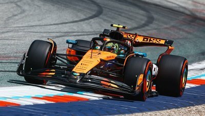 McLaren dál vládne, Verstappen v závětří