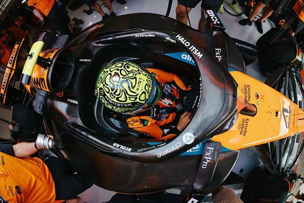 Dokonalá páteční tečka McLarenu Dokonalá páteční tečka McLarenu