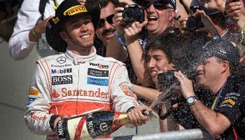 Hamiltonův poslední triumf v McLarenu