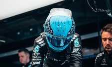 George Russell na pole position. Ferrari jen těsně drželi krok