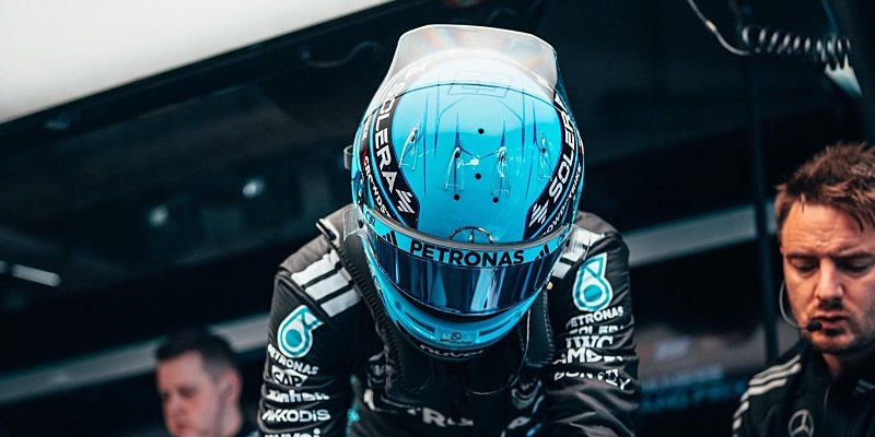 George Russell na pole position. Ferrari jen těsně drželi krok