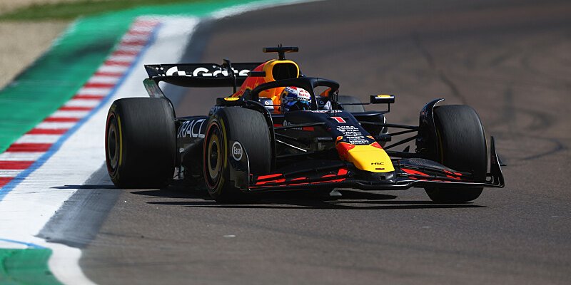 Verstappen kouzlil, rozdílné strategie míchaly kartami