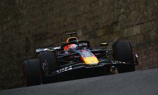 Nejdivočejší kvalifikace za poslední dobu: Verstappen vítězný před Sainzem, Piastri ve zdi