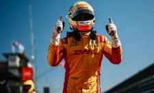 Palou opět vyhrál a šampionát vede už skoro o 100 bodů