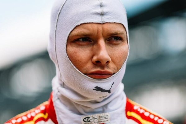 Déšť v Indy vystřídalo horko. Nejvíce sedlo Newgardenovi