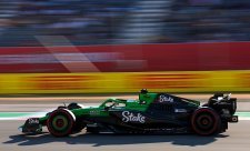 Verstappen nejrychlejší v Austinu, McLaren ztrácí a boj o titul se zostřuje