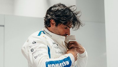 Williams musí změnit filozofii, míní Sainz