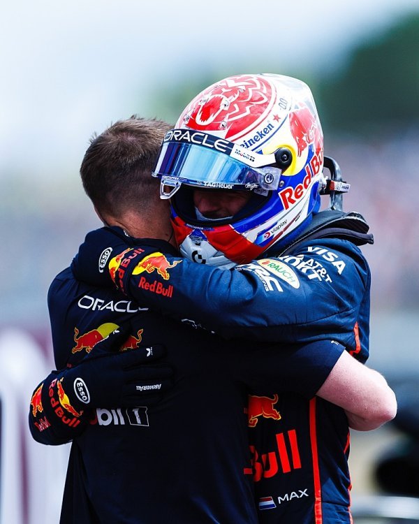 Verstappen zůstává u Red Bullu Verstappen zůstává u Red Bullu