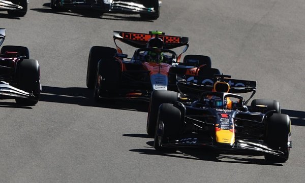 Verstappen opět pomýšlí na titul Verstappen opět pomýšlí na titul