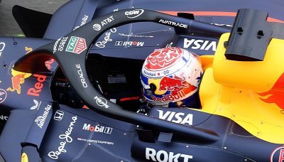 Red Bull před kvalifikací předělal vůz
