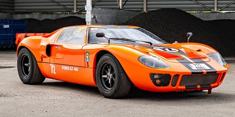 Replika Fordu GT40 přijede do Prahy