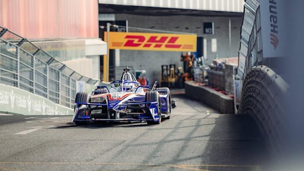 Wehrlein jde do finále jako lídr