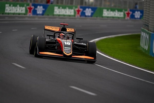 Kolize jezdců Premy stvrdila Del Pinův triumf