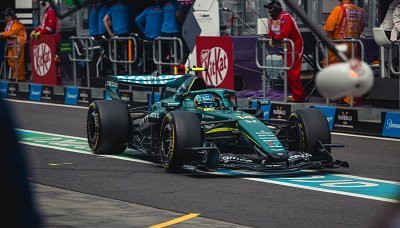 První japonský trénink bez Alonsa