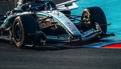 Antonelli útočí na celkové vedení