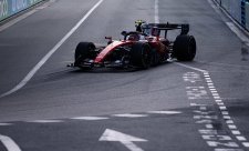 Ferrari opět na prvních dvou místech
