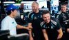 Antonelli favoritem, Hamilton má problém