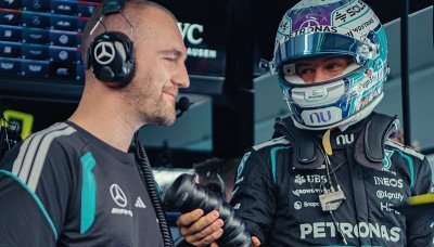 Mercedes je zpátky