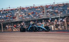 Antonelli se přiblížil k titulu, Ferrari selhalo