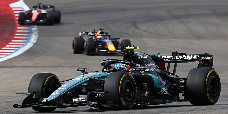 Verstappen to zkusil na Antonelliho, ale bez úspěchu