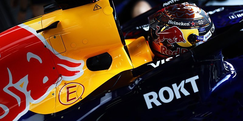 Verstappen potěšil Belgičany, vlažný rozjezd Mercedesu
