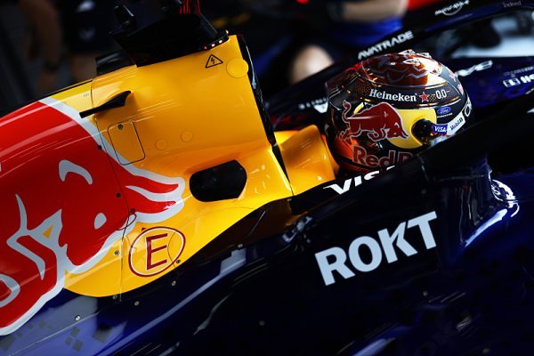 Verstappen potěšil Belgičany, vlažný rozjezd Mercedesu