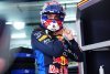 Verstappen dává Russellovi tři desetiny