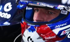 Verstappen si říká o první výhru v sezoně, Russell pohořel
